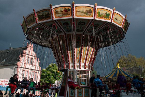 Kettenkarussell beim Historischen Jahrmarkt