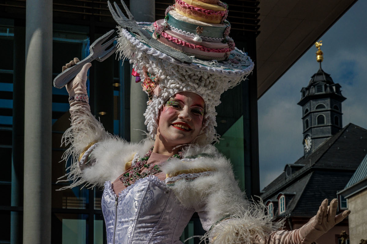 Smile Days Stadthof HU2025 - Stelzenläufer